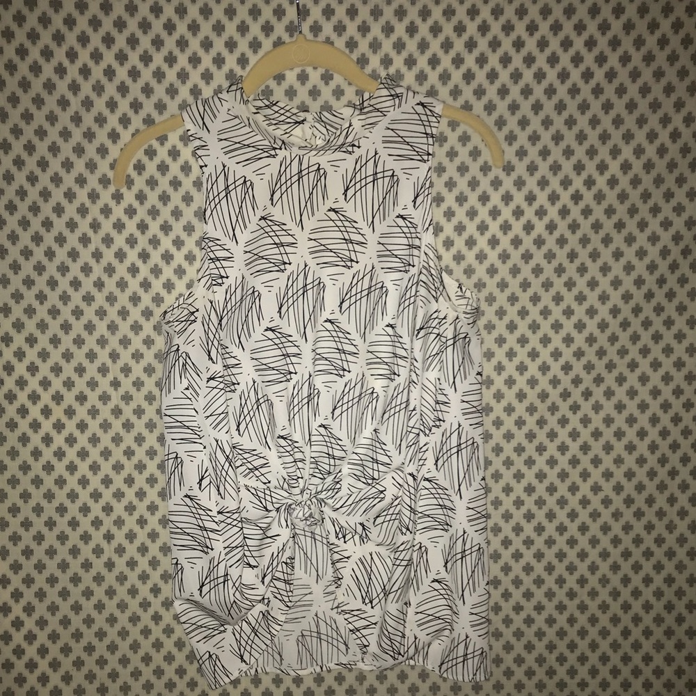 ASTR Patterned High Neck Top